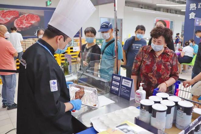 嘉定首家會(huì)員制商超盛大啟幕，家樂福會(huì)員店引領(lǐng)購(gòu)物新體驗(yàn)